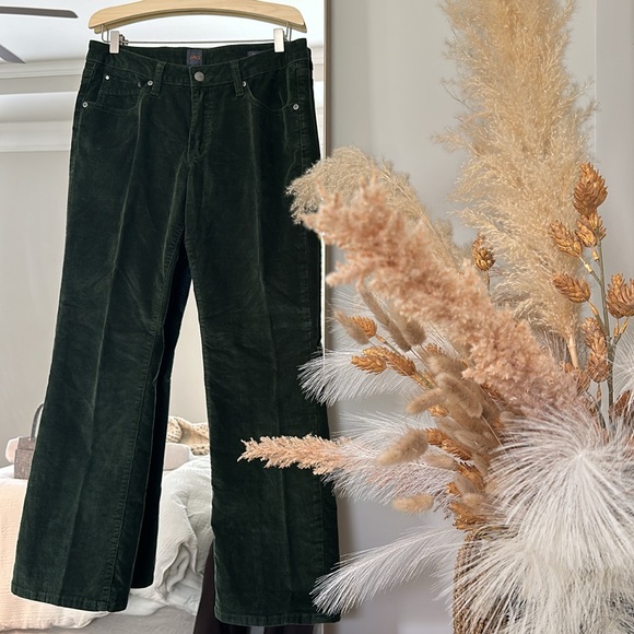 JAG low rise, bootleg corduroy pant - Picture 2 of 9